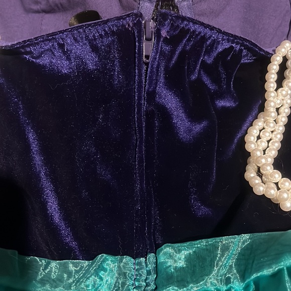 Dolls Kill Ariel Costume - Picture 9 of 14